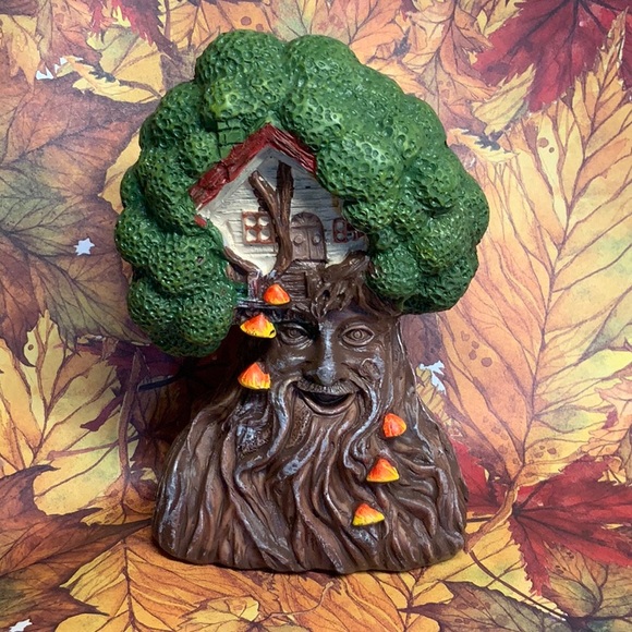 Fairy Garden Green Man Forest Figurine with Mushrooms - Picture 11 of 12